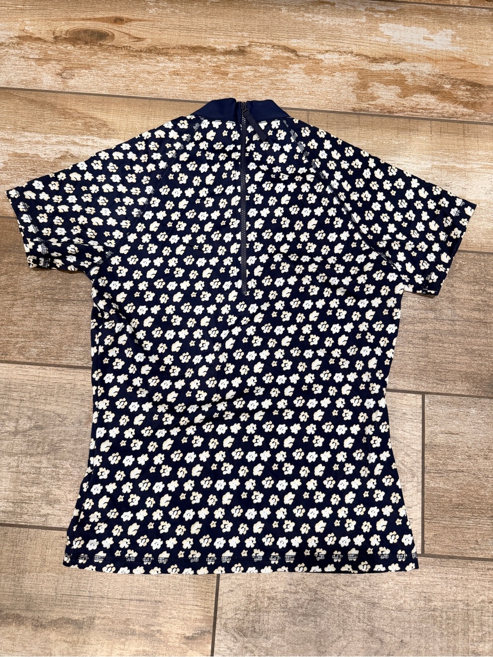 J.Crew | Women’s Rash guard Shirt - Picture 3 of 5